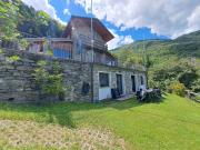 Villa in vendita a Pianello del Lario CO