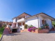Villa in vendita a Pietrasanta