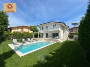 Villa in vendita a Pietrasanta LU