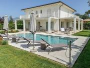 Villa in vendita a Pietrasanta LU