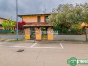 Villa in vendita a Pieve Fissiraga LO