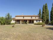 Villa in vendita a Poggio a Caiano PO