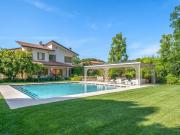 Villa in vendita a Ponsacco 645 mq Rif: 1331361