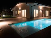 Villa in vendita a Ponti sul Mincio MN