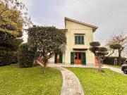 Villa in vendita a Prato