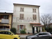 Casa indipendente in vendita a Prato PO