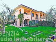 Villa in vendita a Puegnago sul Garda BS