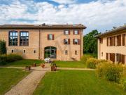 Villa in Vendita a Quattro Castella