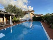 Villa in vendita a Querceta, Seravezza