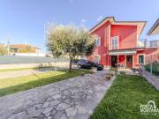 Villa in vendita a Rimini RN