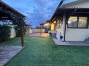 Villa bifamiliare in vendita a Roma