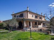 Villa in vendita a Roma RM
