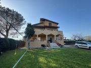 Villa in vendita a Roma RM