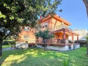 Villa in vendita a Roma RM