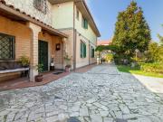 Villa in vendita a Roma RM
