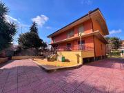 Villa in vendita a Roma RM