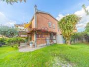 Villa in vendita a Roma RM