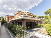 Villa in vendita a Roma RM