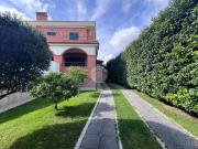 Villa in vendita a Roma RM