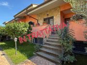 Villa in vendita a Roma RM