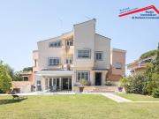 Villa in vendita a Roma RM