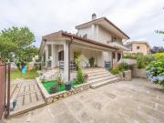 Villa in vendita a Roma RM