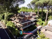 Villa in vendita a Roma RM