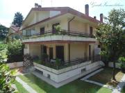 Villa in vendita a Roma RM