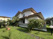 Villa in vendita a Ronchi Massa 270 mq Rif: 1270477
