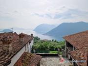 Villa in Vendita a Sale Marasino Località Maspiano