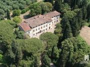 Villa plurifamiliare in vendita a San Miniato