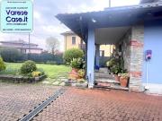 Villa in vendita a Sangiano VA