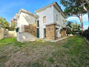 Villa in vendita a Santa Marinella RM