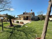 Villa in vendita a Sant'Angelo Romano RM