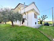 Villa in vendita a Santarcangelo di Romagna RN