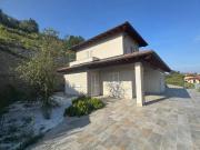 Villa in vendita a Santo Stefano Belbo CN