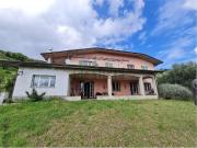 Villa in vendita a Sarzana