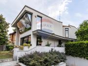 Villa in vendita a Seregno
