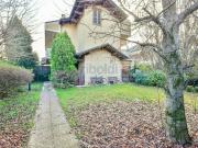 VILLA in VENDITA a SEVESO di 6 vani VILLA in VENDITA a SEVESO di 6 vani