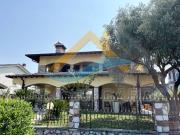 Villa in vendita a Sirmione BS