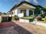 Villa in vendita a Solaro MI