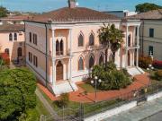 Villa in vendita a Suzzara