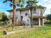 Villa in vendita a Taino VA