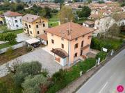 Villa in vendita a Tavagnacco UD