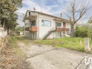 Villa in vendita a Trecastelli AN