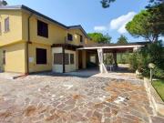 Villa in vendita a Trecastelli AN