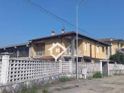 Villa in vendita a Trecate NO