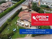 Villa in vendita a Varese VA