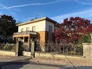 Villa in vendita a Varese VA