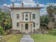 Villa in vendita a Venegono Superiore VA